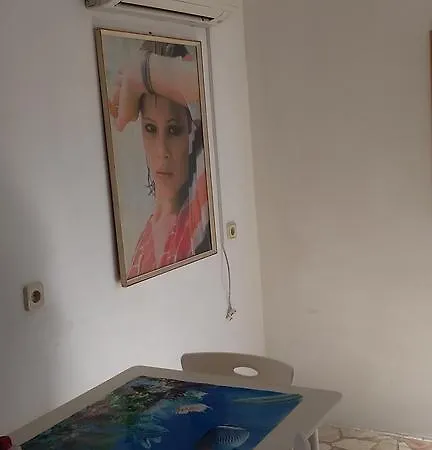 Miriam Karol Apartment *