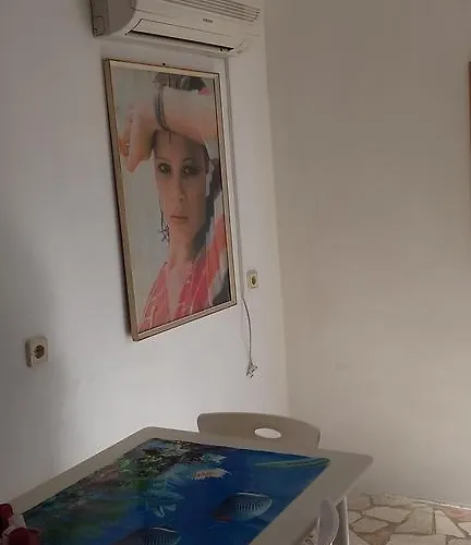 Miriam Karol Apartmán *